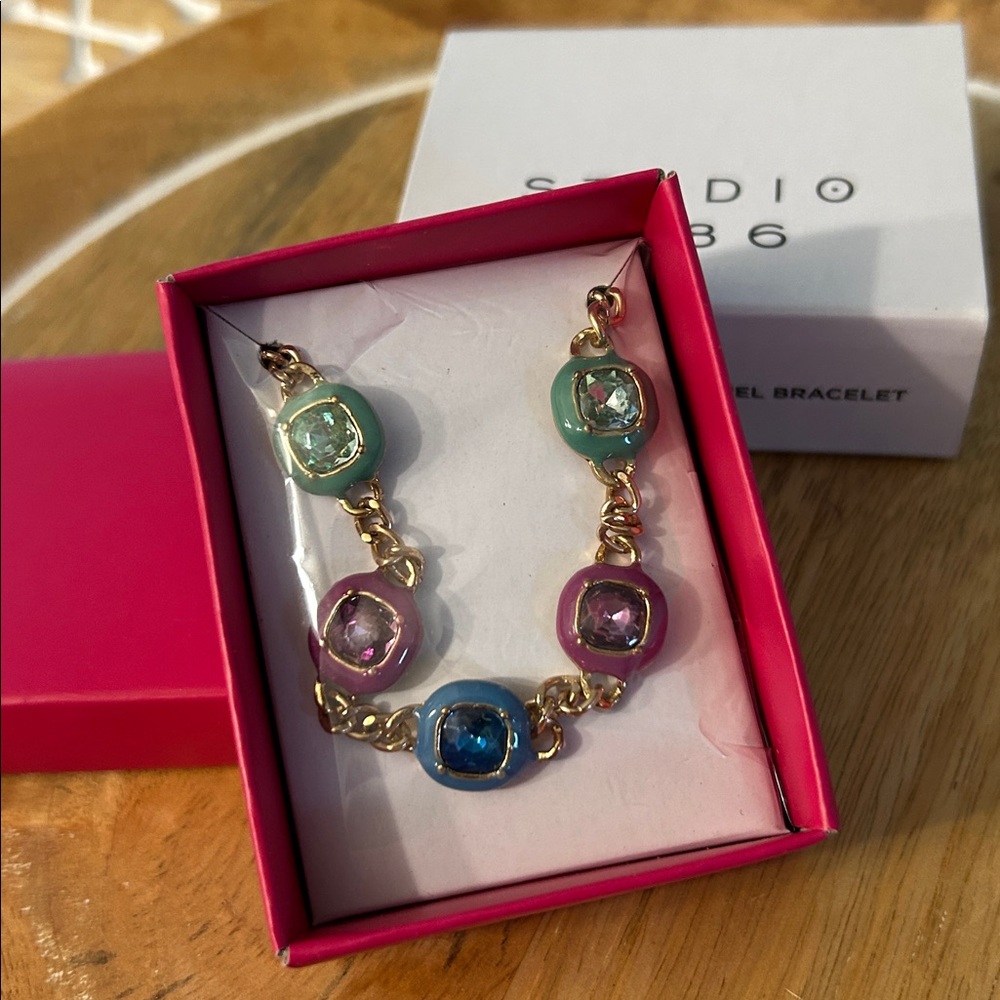 Avon Studio 1886 vibrant Enamel Jewel Bracelet NEW - Picture 3 of 7